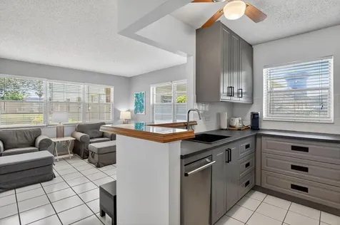 492 W Tilford Deerfield Beach FL 33442