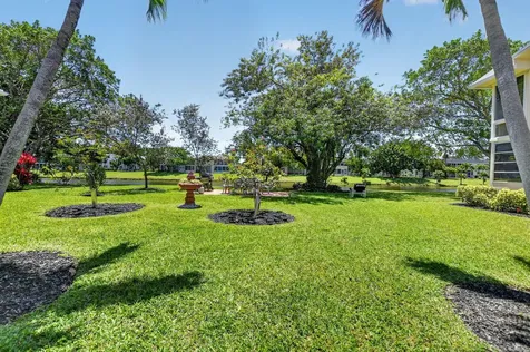 492 W Tilford Deerfield Beach FL 33442