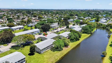 492 W Tilford Deerfield Beach FL 33442