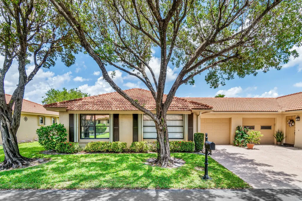 4625 Rosewood Tree Court Boynton Beach FL 33436