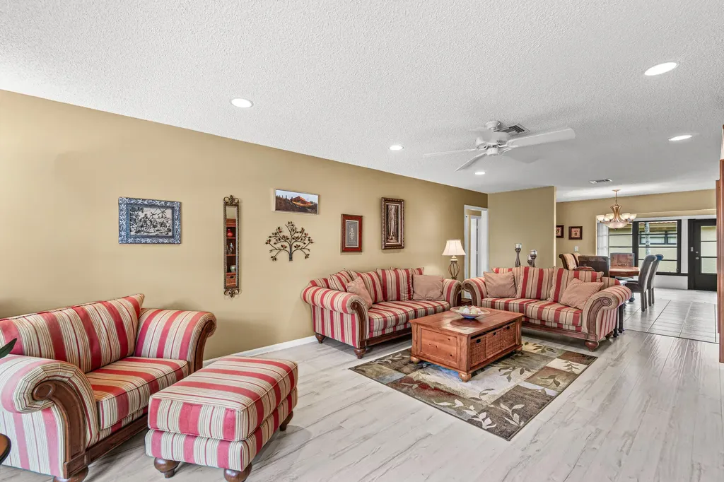 4625 Rosewood Tree Court Boynton Beach FL 33436