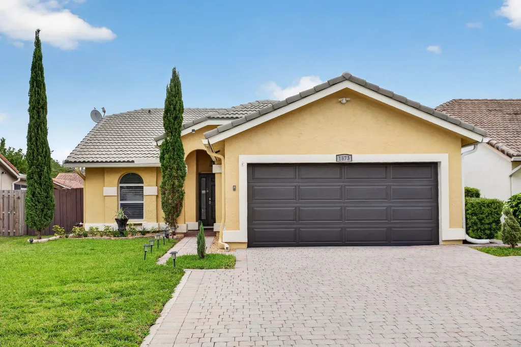 1873 NW 97th Terrace Coral Springs FL 33071