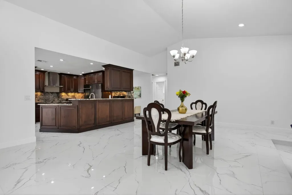 1873 NW 97th Terrace Coral Springs FL 33071
