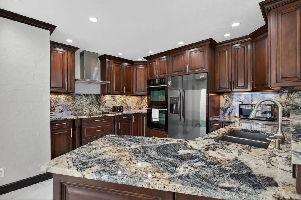1873 NW 97th Terrace Coral Springs FL 33071