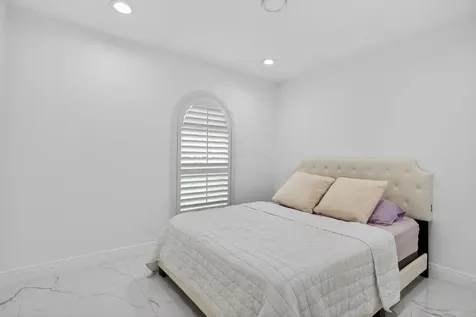 1873 NW 97th Terrace Coral Springs FL 33071