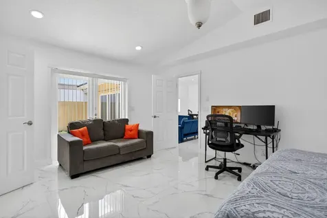 1873 NW 97th Terrace Coral Springs FL 33071