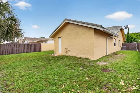 1873 NW 97th Terrace Coral Springs FL 33071