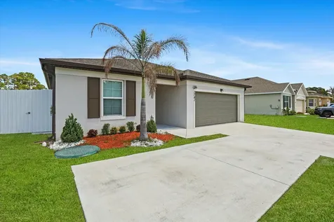 1781 SW Del Rio Boulevard Port St Lucie FL 34953