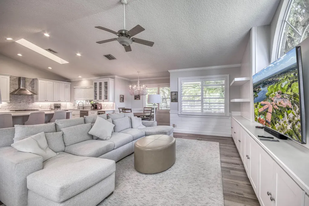 185 Thornton Drive Palm Beach Gardens FL 33418