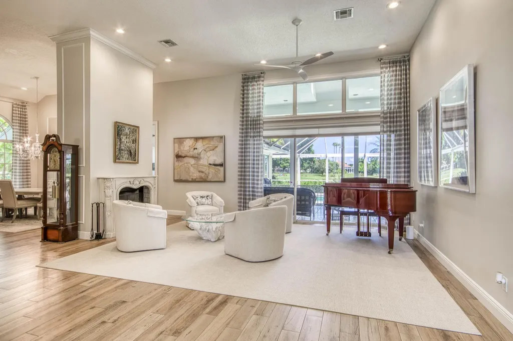 185 Thornton Drive Palm Beach Gardens FL 33418