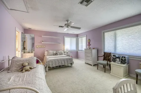 185 Thornton Drive Palm Beach Gardens FL 33418