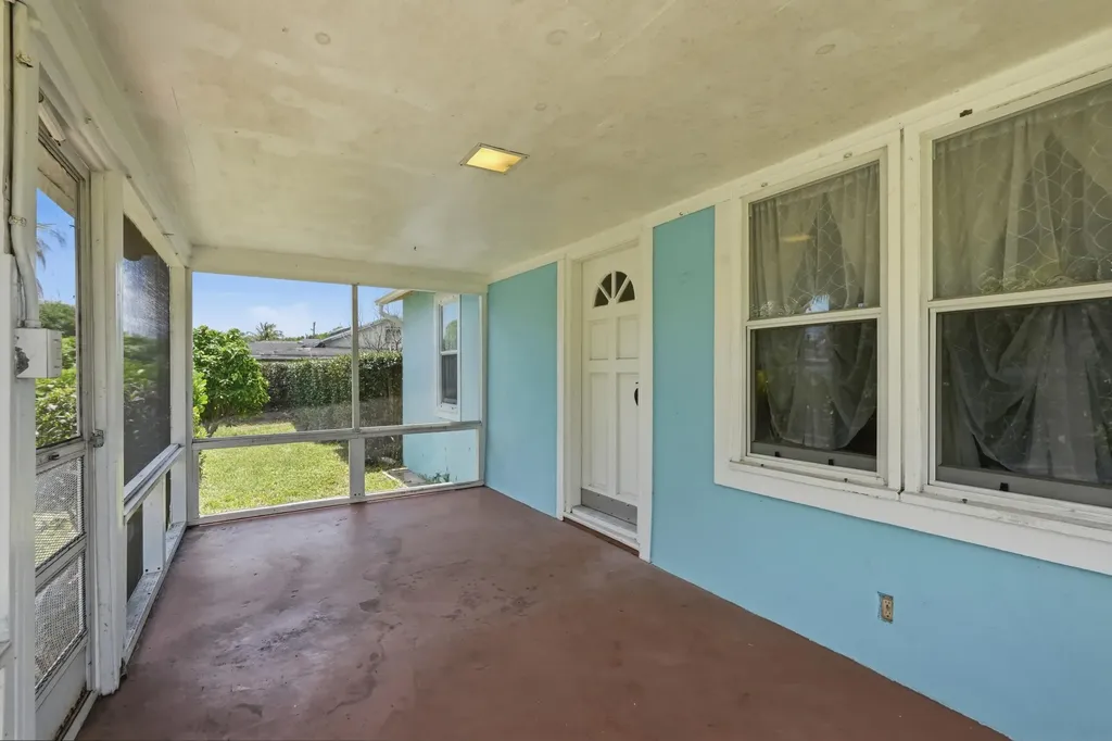 683 Mercury Street West Palm Beach FL 33406