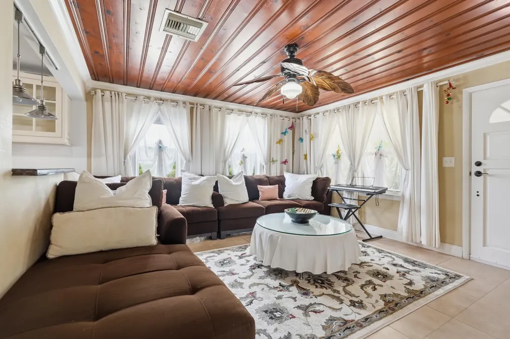 683 Mercury Street West Palm Beach FL 33406
