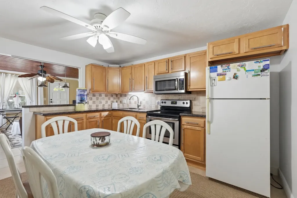 683 Mercury Street West Palm Beach FL 33406