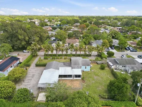 683 Mercury Street West Palm Beach FL 33406
