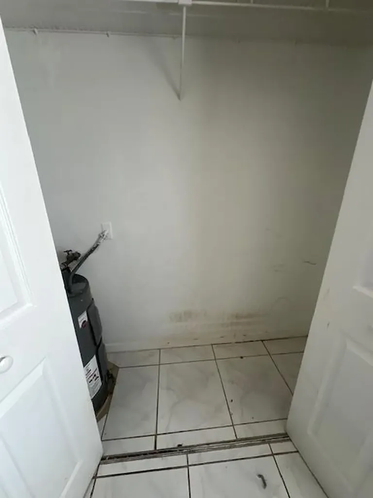 1004 Twin Lakes Drive Coral Springs FL 33071