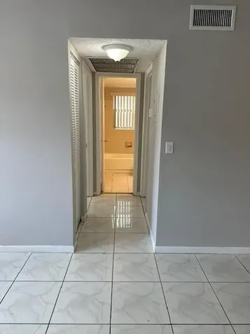 1004 Twin Lakes Drive Coral Springs FL 33071