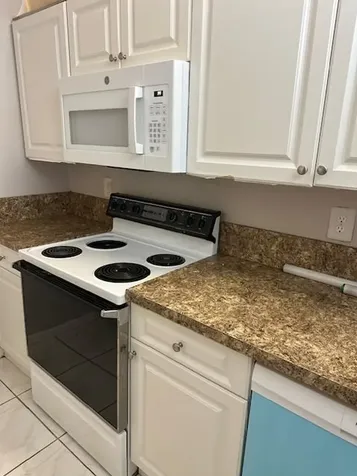 1004 Twin Lakes Drive Coral Springs FL 33071