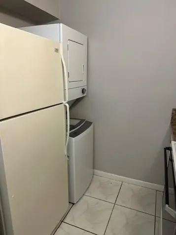 1004 Twin Lakes Drive Coral Springs FL 33071