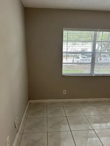 1004 Twin Lakes Drive Coral Springs FL 33071