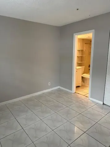 1004 Twin Lakes Drive Coral Springs FL 33071