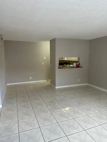 1004 Twin Lakes Drive Coral Springs FL 33071