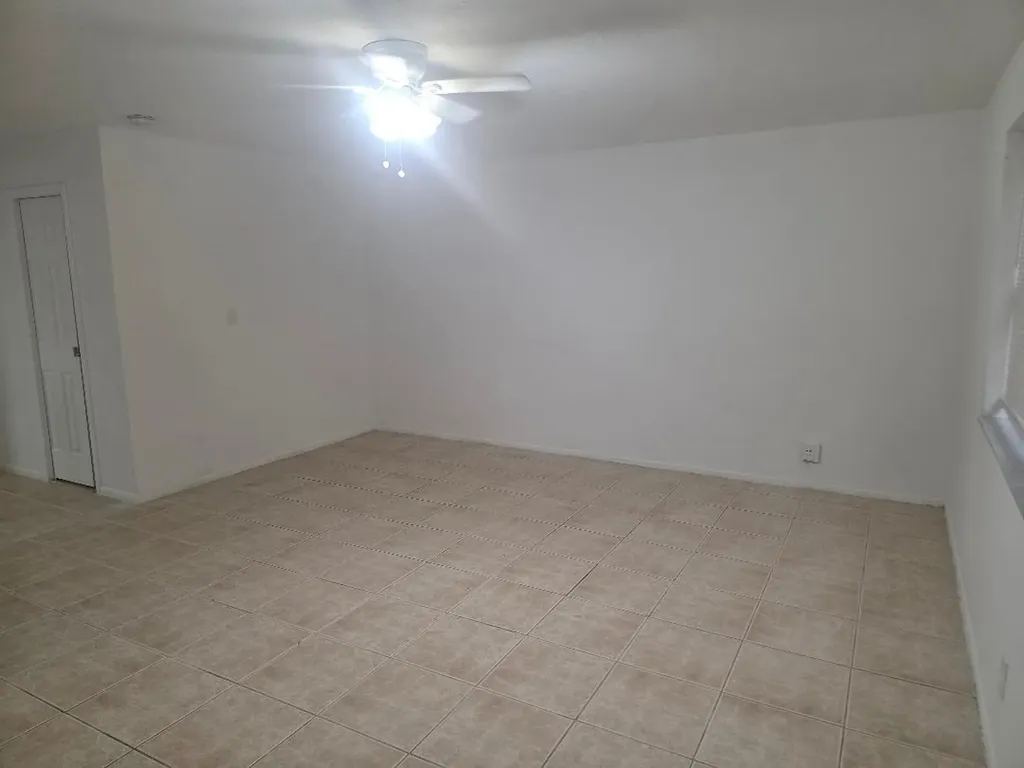 3800 SW 2nd Court Fort Lauderdale FL 33312
