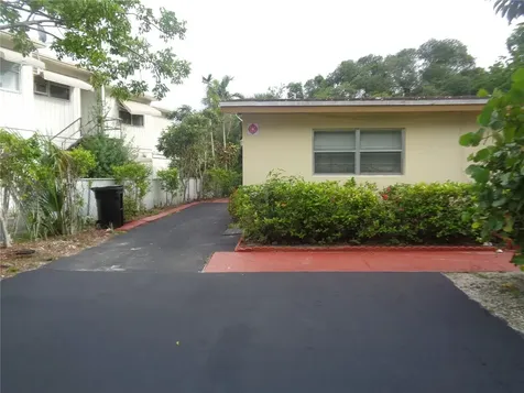 3800 SW 2nd Court Fort Lauderdale FL 33312