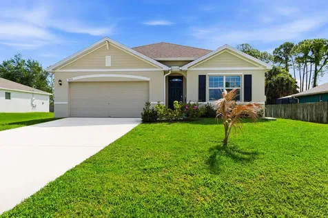3133 SW Centamino Street Port St Lucie FL 34953