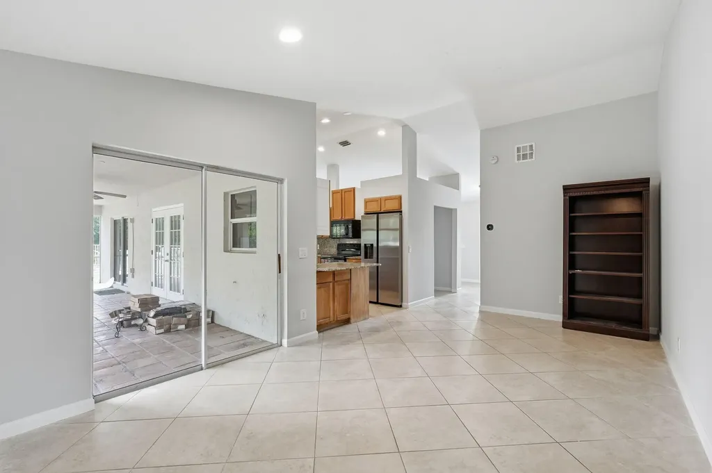 12543 N 73rd Court N The Acreage FL 33412