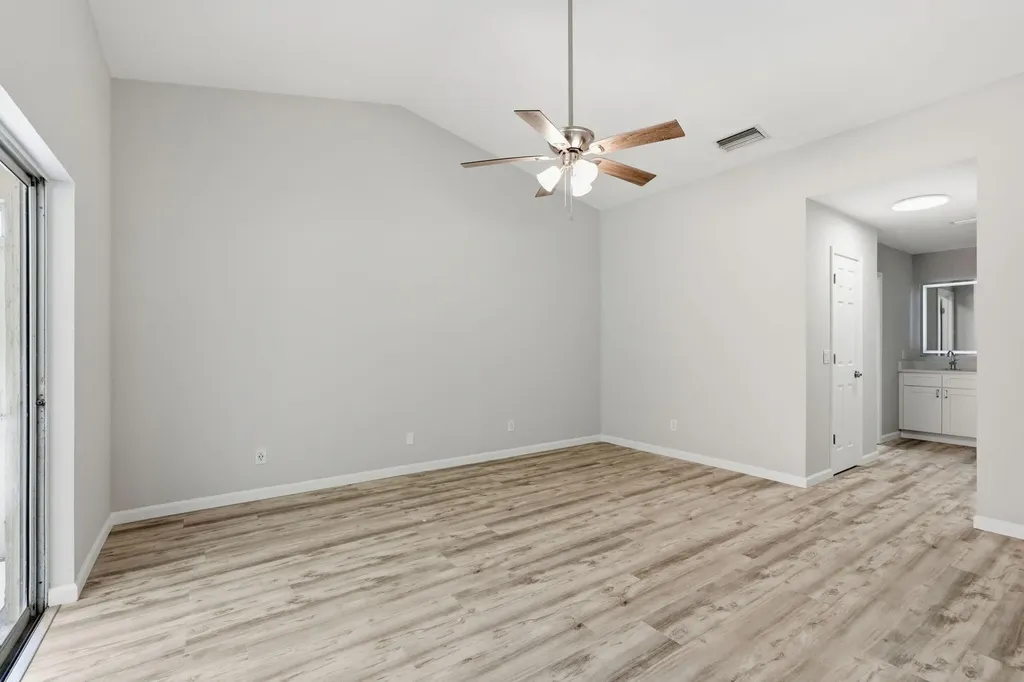 12543 N 73rd Court N The Acreage FL 33412