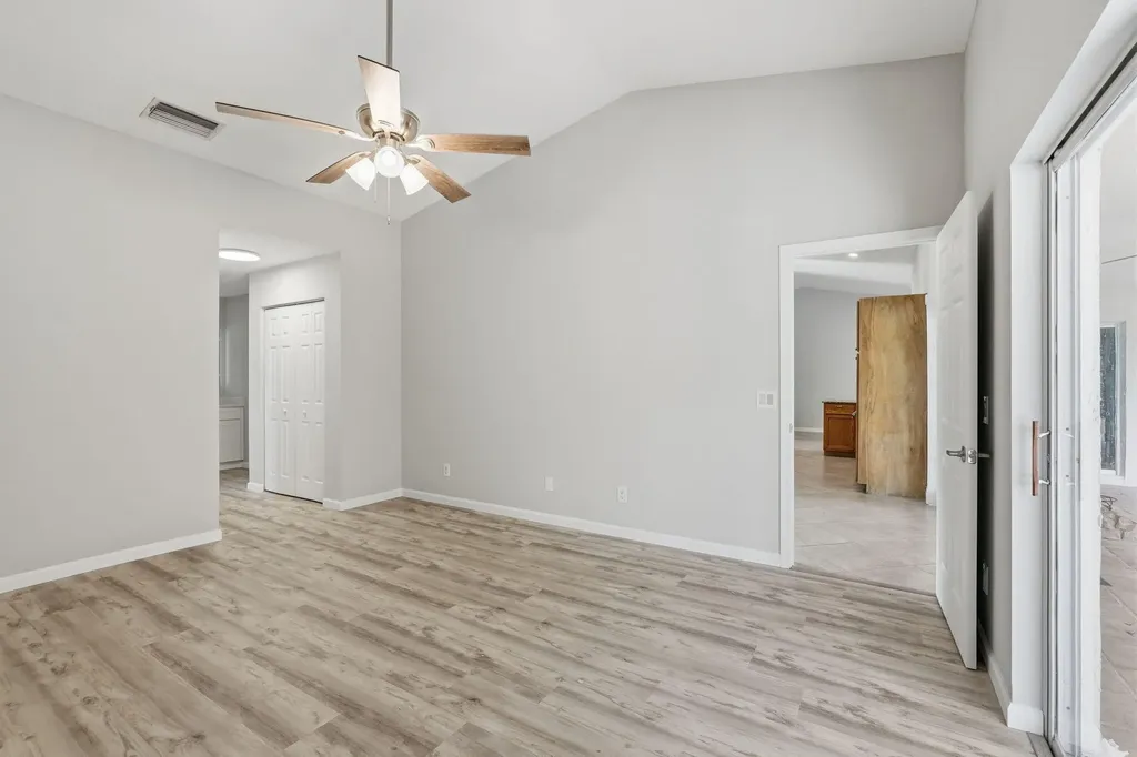 12543 N 73rd Court N The Acreage FL 33412