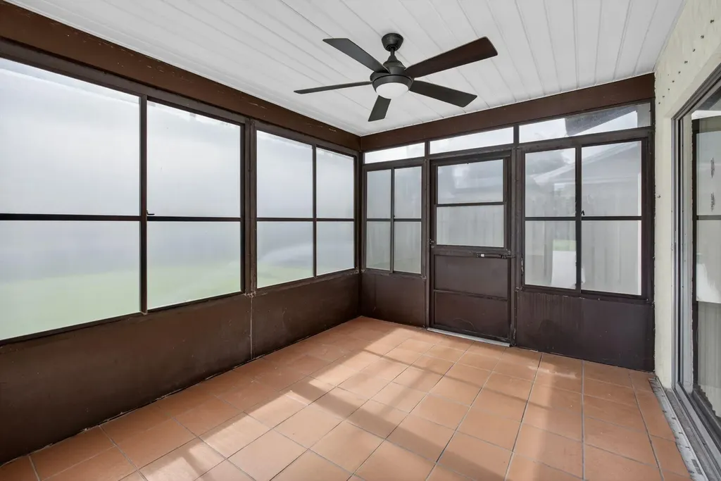 9820 Jonquil Circle N Palm Beach Gardens FL 33410