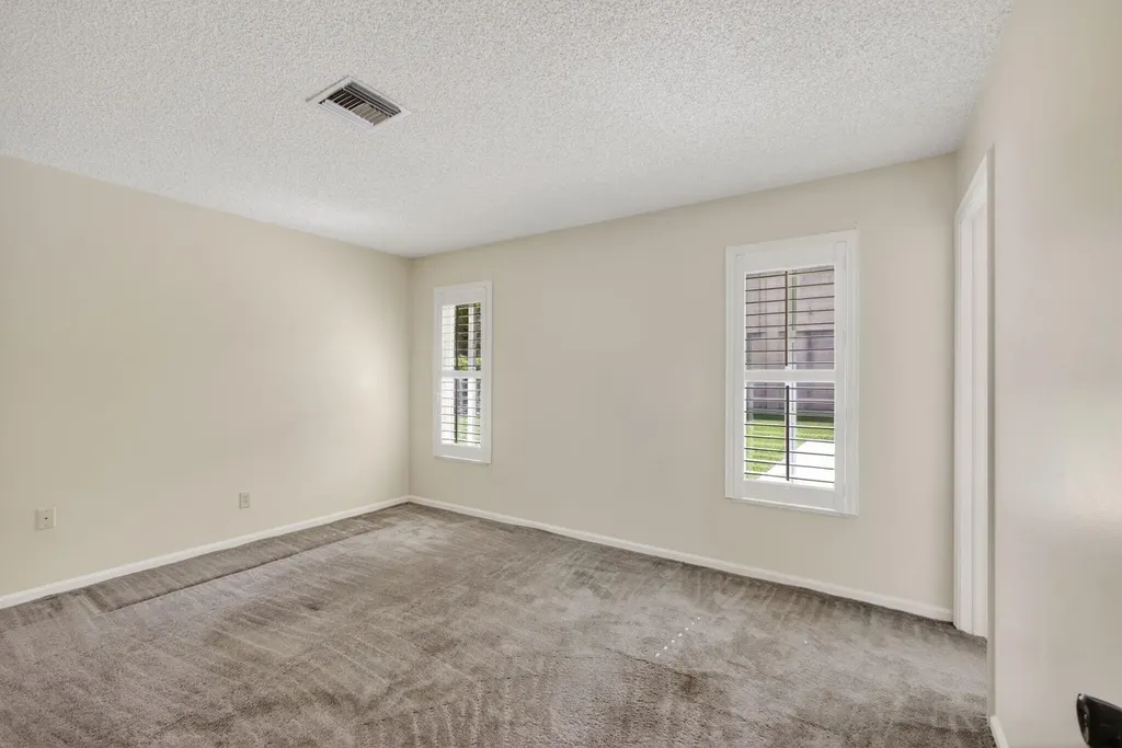 9820 Jonquil Circle N Palm Beach Gardens FL 33410