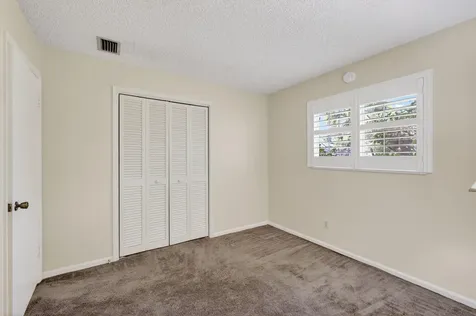 9820 Jonquil Circle N Palm Beach Gardens FL 33410