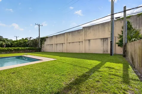 9820 Jonquil Circle N Palm Beach Gardens FL 33410