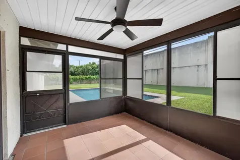 9820 Jonquil Circle N Palm Beach Gardens FL 33410