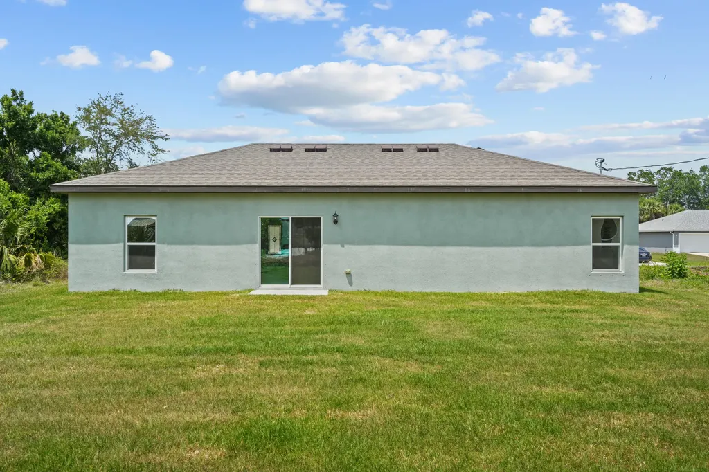 1620 SW Escobar Lane Port St Lucie FL 34953