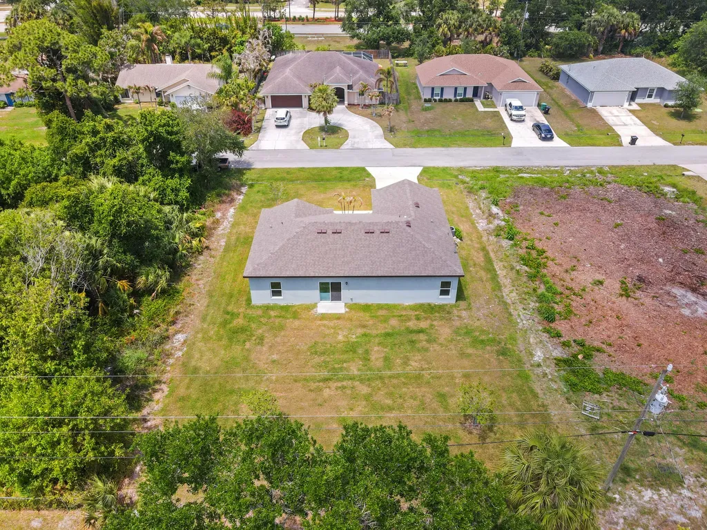 1620 SW Escobar Lane Port St Lucie FL 34953