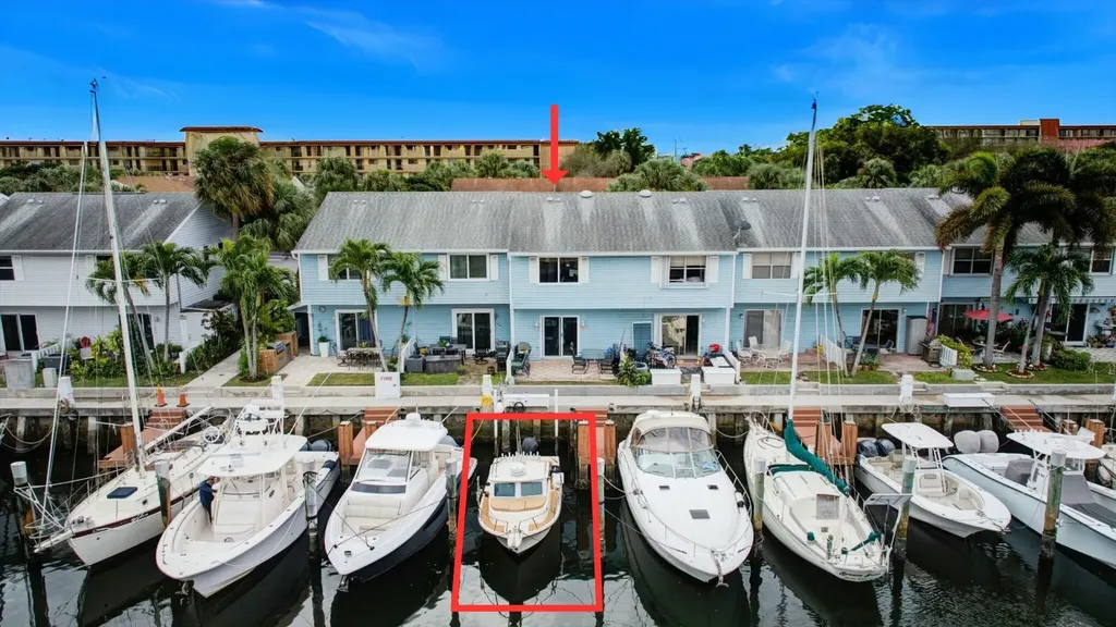 2555 NE 15th Street Pompano Beach FL 33062