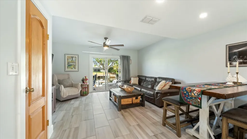 2555 NE 15th Street Pompano Beach FL 33062