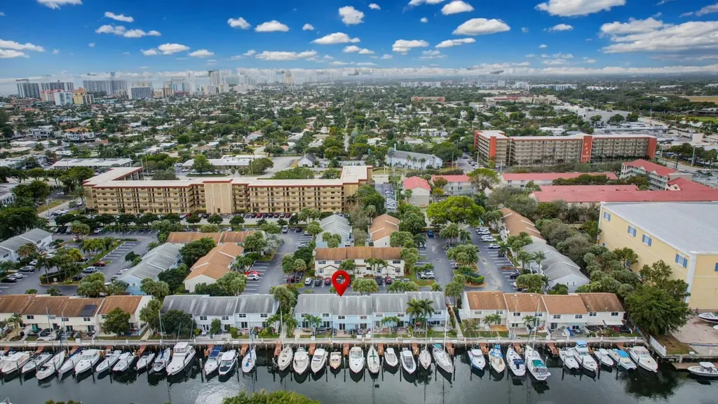 2555 NE 15th Street Pompano Beach FL 33062