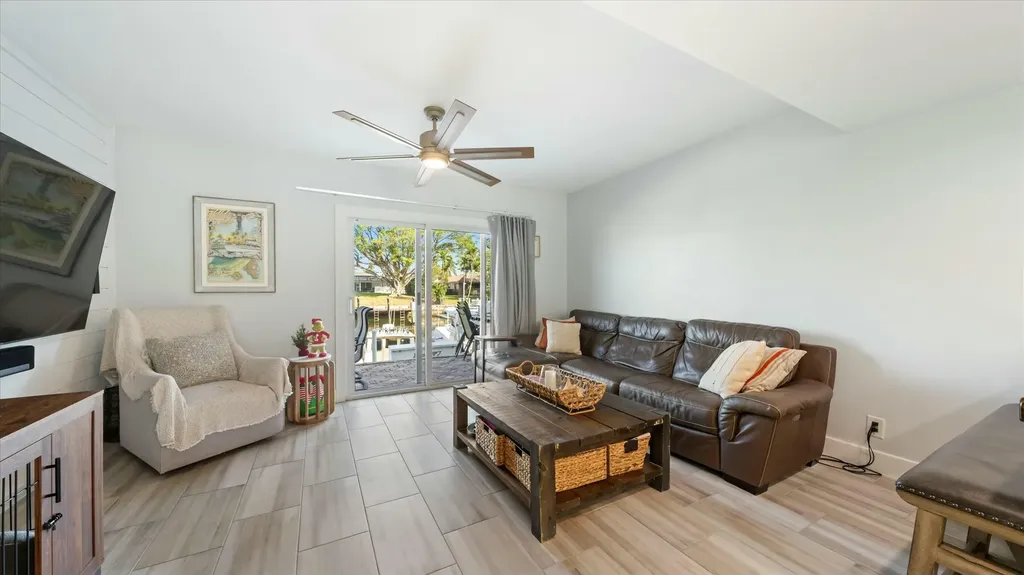 2555 NE 15th Street Pompano Beach FL 33062