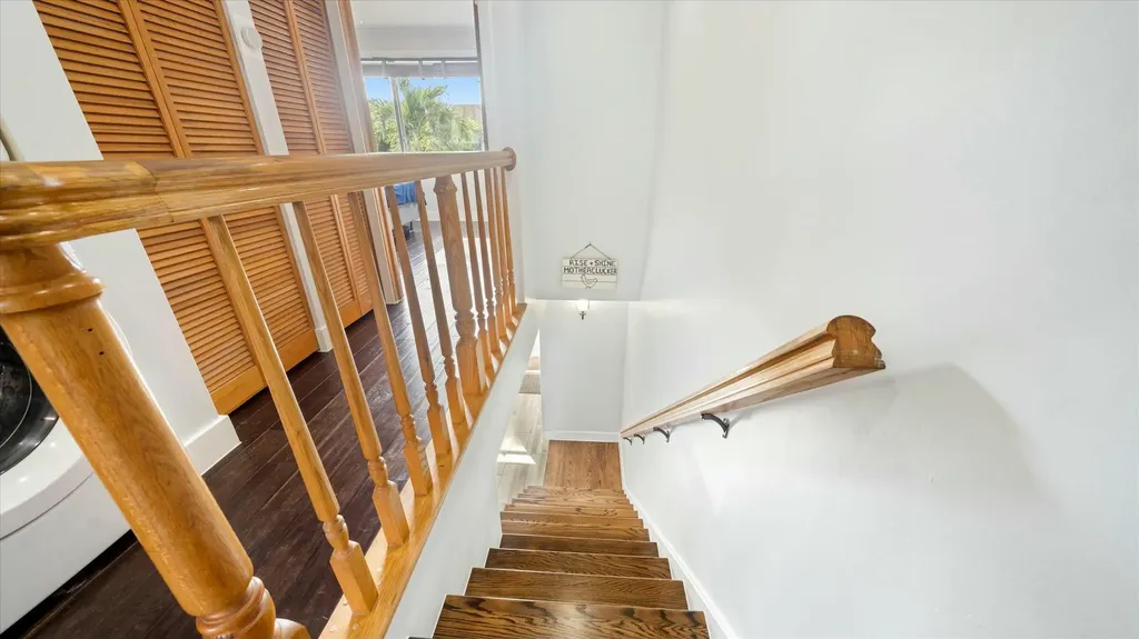2555 NE 15th Street Pompano Beach FL 33062