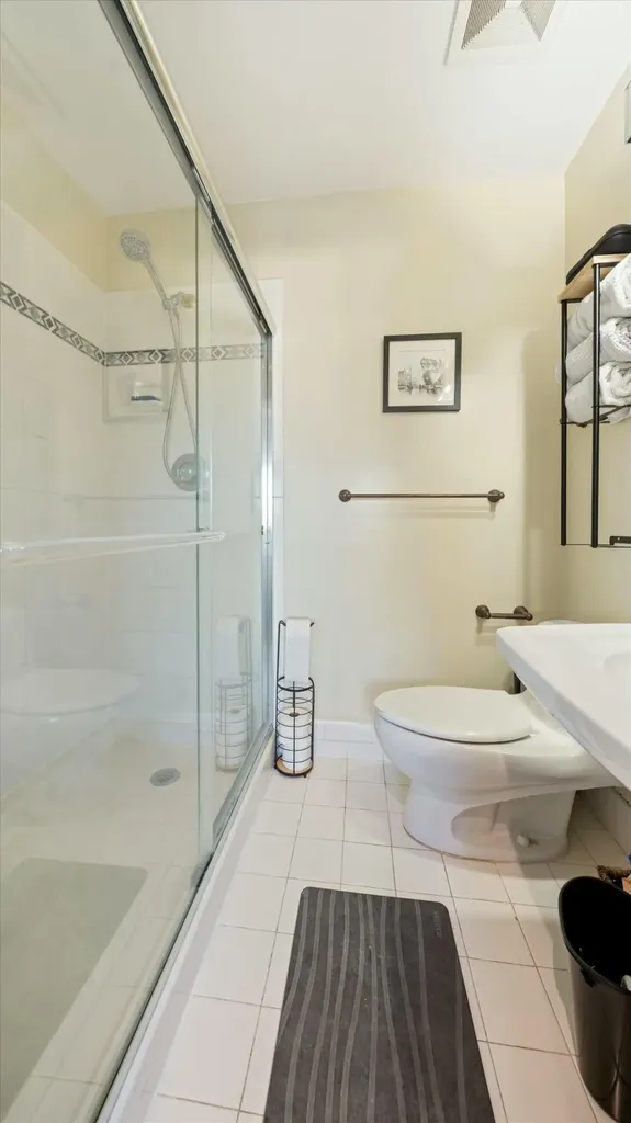 2555 NE 15th Street Pompano Beach FL 33062