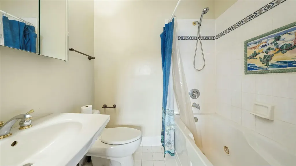 2555 NE 15th Street Pompano Beach FL 33062