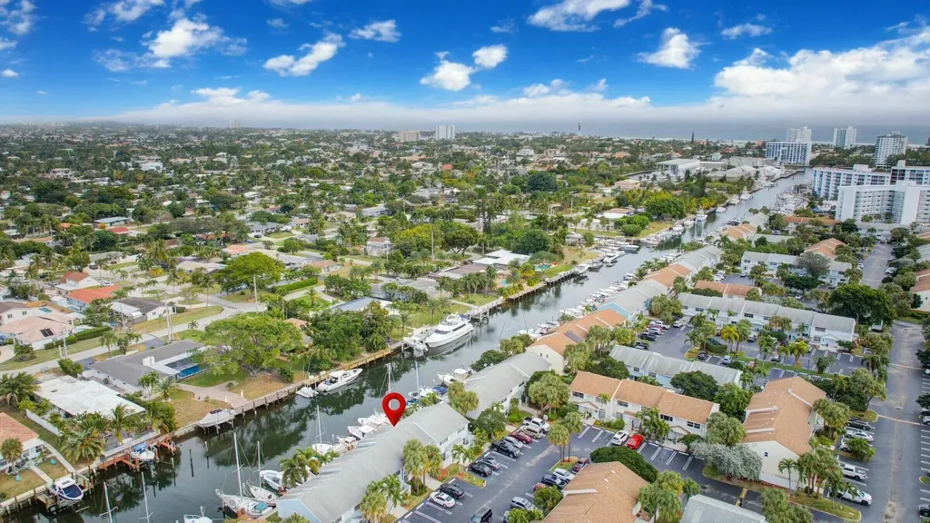 2555 NE 15th Street Pompano Beach FL 33062