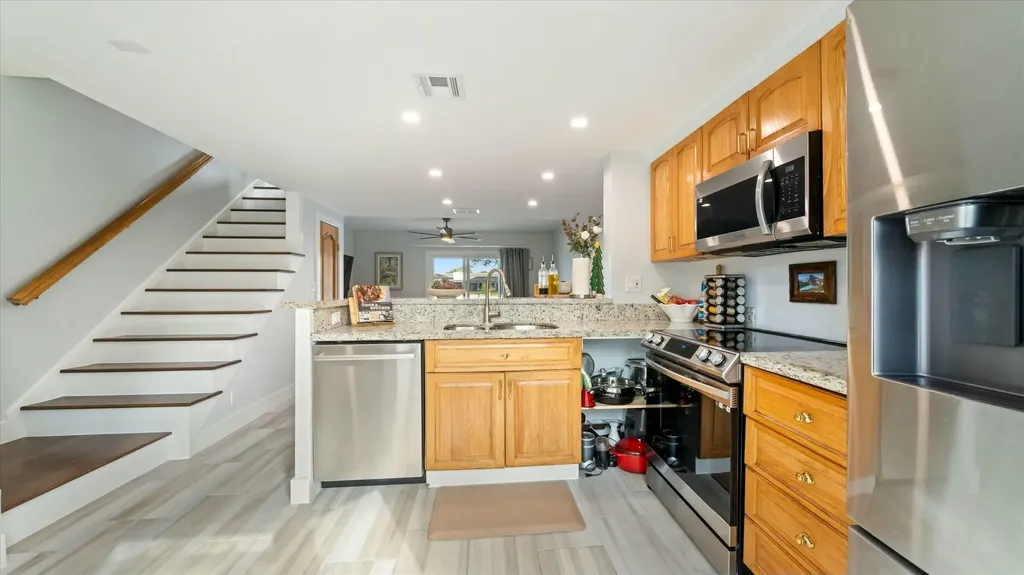 2555 NE 15th Street Pompano Beach FL 33062