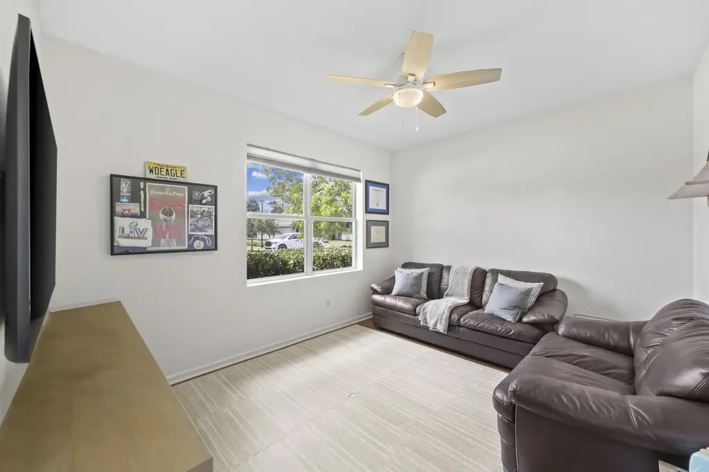 9387 Silent Oak Circle West Palm Beach FL 33411