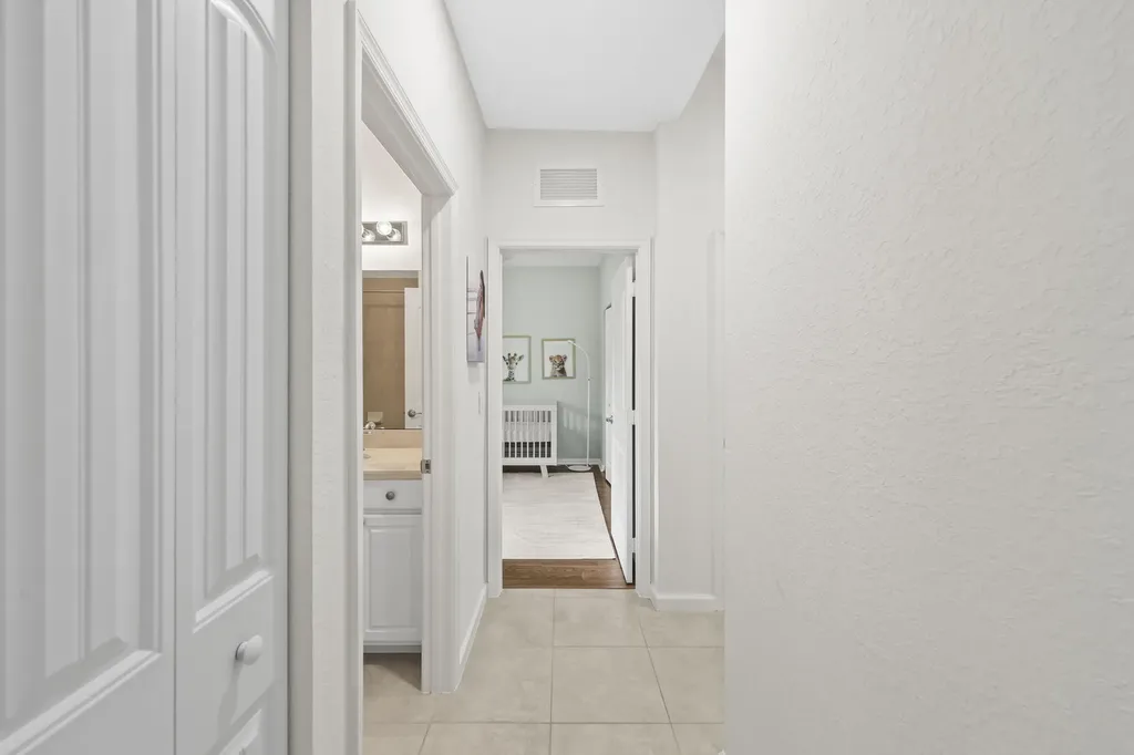 9387 Silent Oak Circle West Palm Beach FL 33411